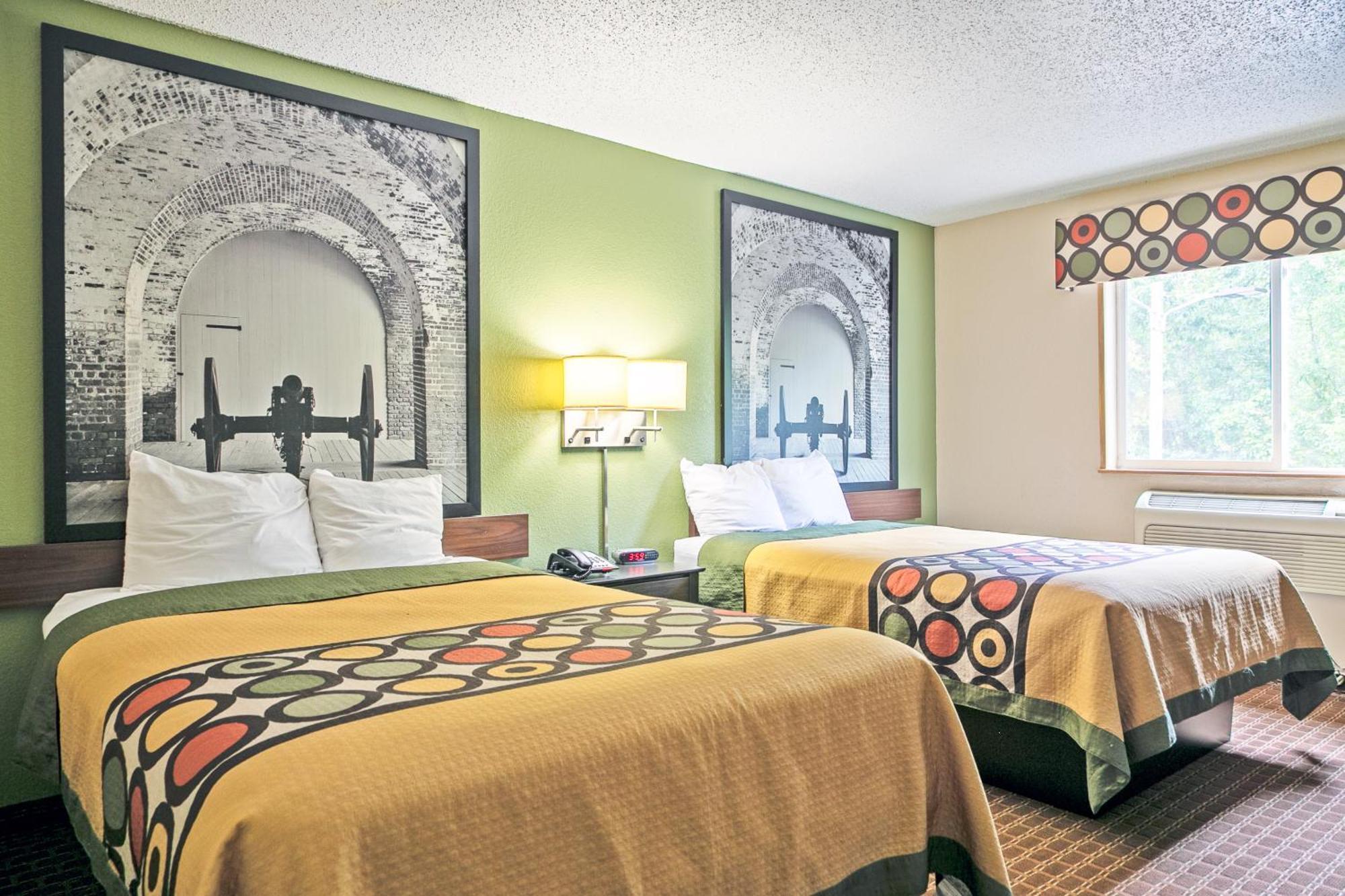 Super 8 By Wyndham Augusta Ft Eisenhower Area Exterior photo